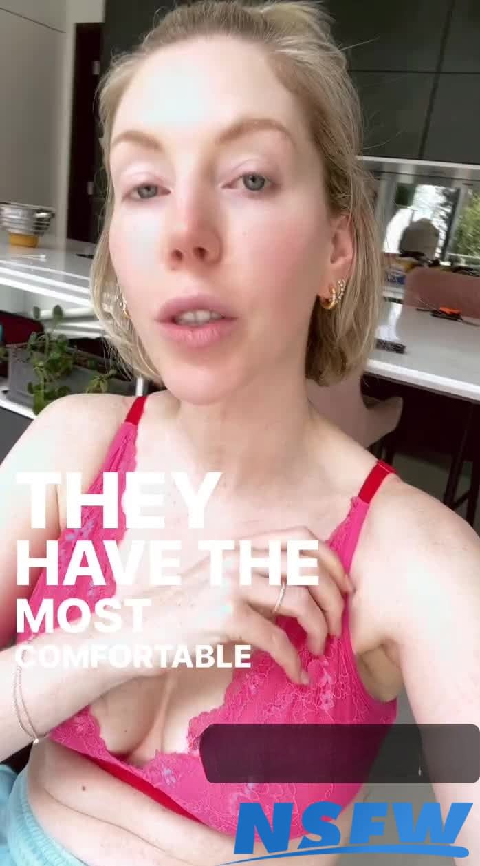 An intimate portrait from Katherine Saez OnlyFansKatherine Saez showing her private sideA glimpse into Saezs exclusive content